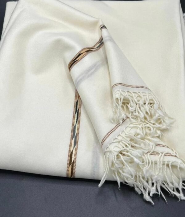 Special white Shawl 100% wool handmade